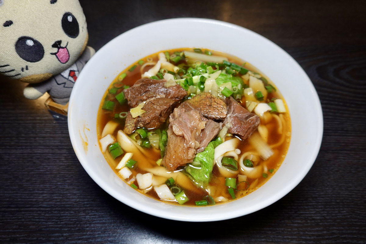 網站近期文章：【台北大安站美食】北平半畝園 2026：爆汁餡餅必吃！1971年創立東豐街老牌北方麵點小館，是許多長輩的愛店與回憶 7363