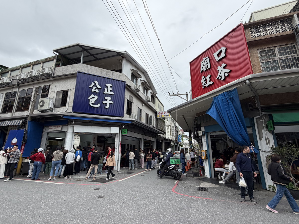 【花蓮市美食】公正包子店 2026:花蓮超人氣排隊名店,白胖胖小籠包一顆只要7元!7280 【花蓮市美食】公正包子店 2026:花蓮超人氣排隊名店,白胖胖小籠包一顆只要7元!7280