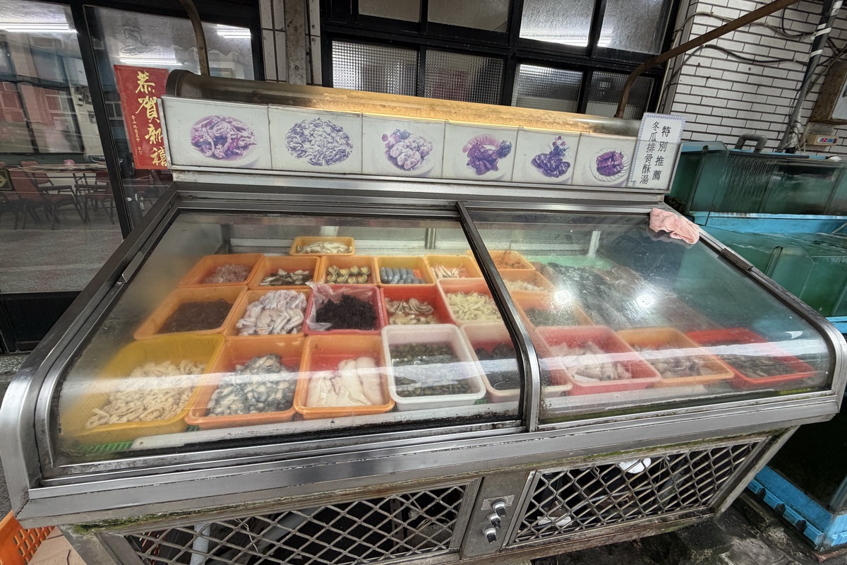 【新北金山美食】兄弟食堂新館：可容納1,500人用餐的超大餐廳 1179