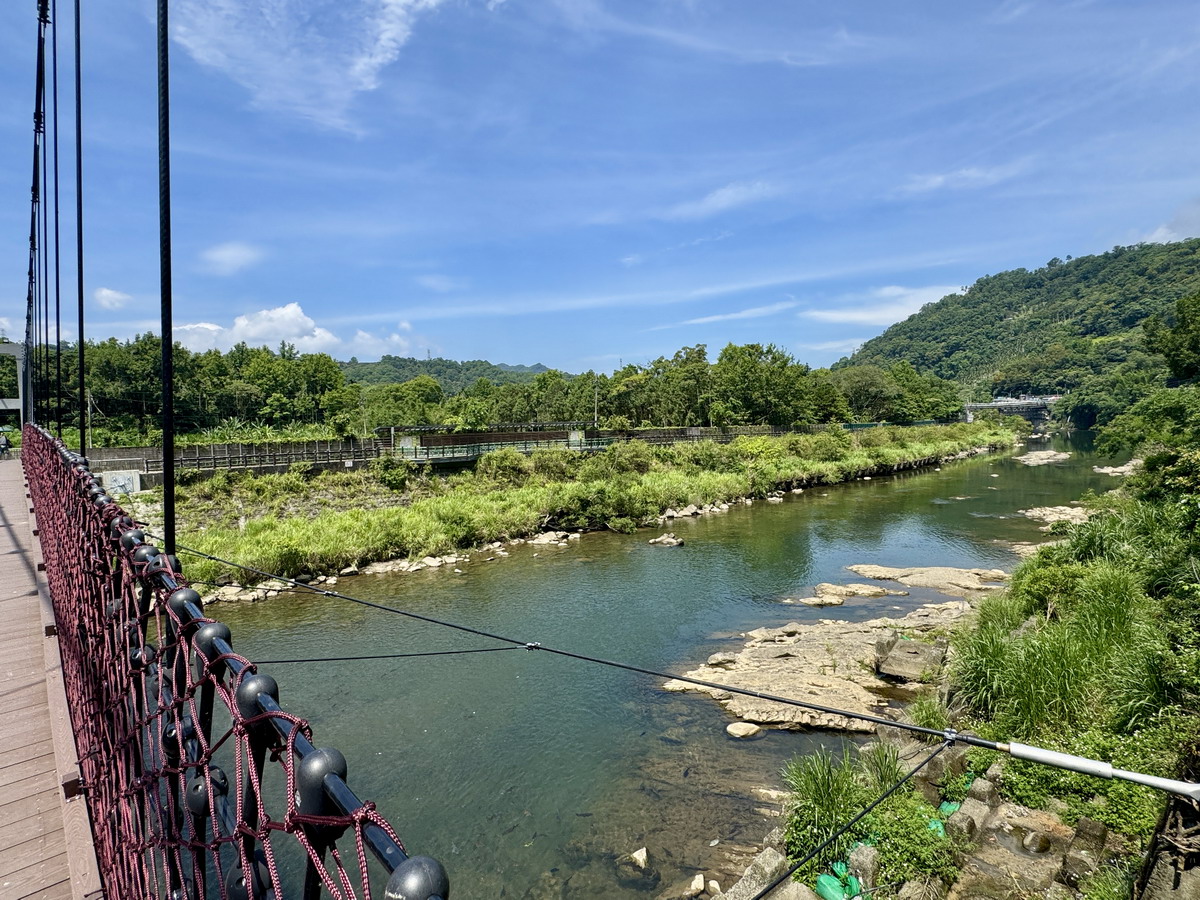 【新北坪林旅遊】坪林茶鄉一日遊 2025:雙北世外桃源,隱藏版秘境步道、茶葉博物館、老街、美食,慢活一整天 6958 【新北坪林旅遊】坪林茶鄉一日遊 2025:雙北世外桃源,隱藏版秘境步道、茶葉博物館、老街、美食,慢活一整天 6958