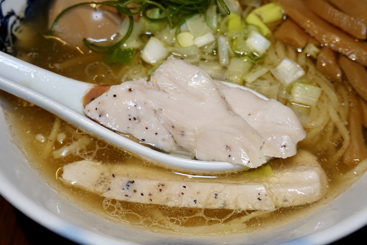 【台北國父紀念館站美食】麵屋武藏光復店 2025:日本拉麵天王台灣分店,特色豚骨加魚介系濃郁湯頭,麵量加大不加價 6932 【台北國父紀念館站美食】麵屋武藏光復店 2025:日本拉麵天王台灣分店,特色豚骨加魚介系濃郁湯頭,麵量加大不加價 6932