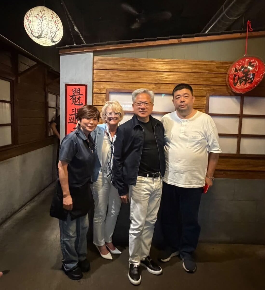 【台北松江南京站美食】My灶:美味油亮滷肉飯與台菜小館,「輝達」黃仁勳也上門,特色手路菜要預約 7474 【台北松江南京站美食】My灶:美味油亮滷肉飯與台菜小館,「輝達」黃仁勳也上門,特色手路菜要預約 7474