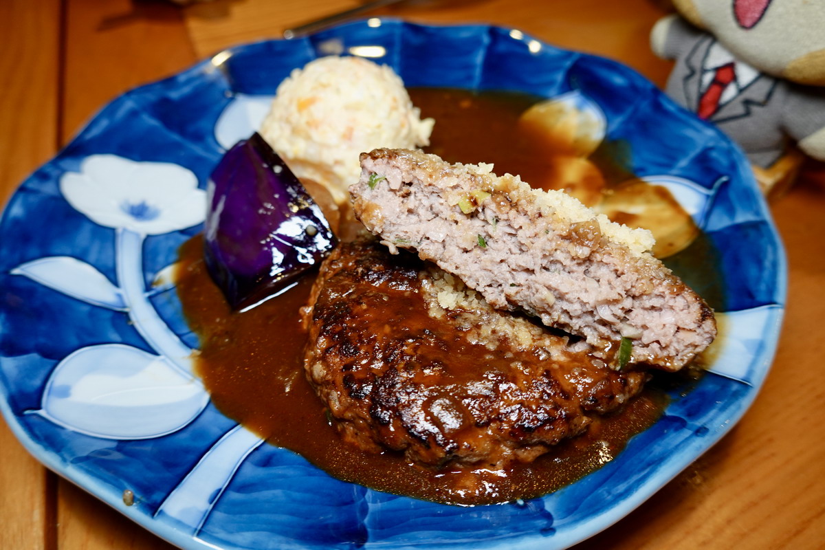 【台北國父紀念館站美食】山本漢堡排 2025:日本東京漢堡排名店來台灣10週年,厚實漢堡排肉汁飽滿美味 6888 【台北國父紀念館站美食】山本漢堡排 2025:日本東京漢堡排名店來台灣10週年,厚實漢堡排肉汁飽滿美味 6888