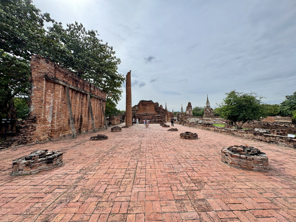 【泰國大城府旅遊】瑪哈泰寺 Wat Mahathat：樹中佛頭，Ayuttaya 阿瑜陀耶大城第一遺跡，觀光客必遊 7176