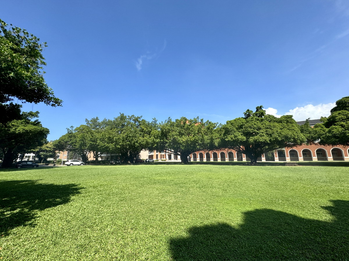 【台南東區旅遊】成功大學校園古蹟巡禮：榕園、步兵第二聯隊、東門遺跡與小西門樓 6617