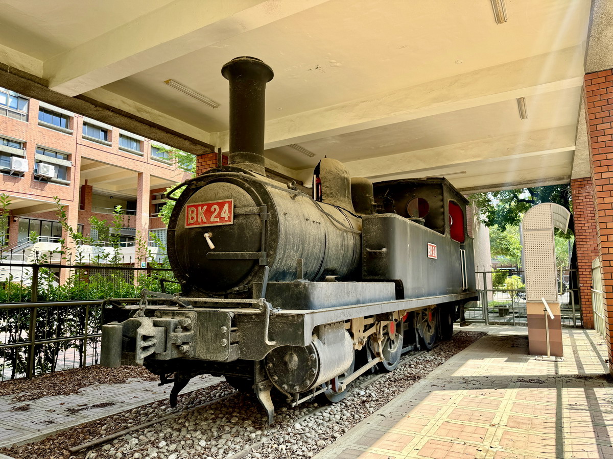 【台南東區旅遊】成功大學校園古蹟巡禮：榕園、步兵第二聯隊、東門遺跡與小西門樓 6617