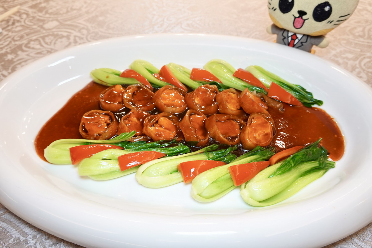 網站近期文章：【台北車站美食】凱撒飯店王朝餐廳 2025：老牌中餐廳推出王朝御府宴，軍中總統御廚掌杓，父親節中秋節家族聚餐最適合 7020