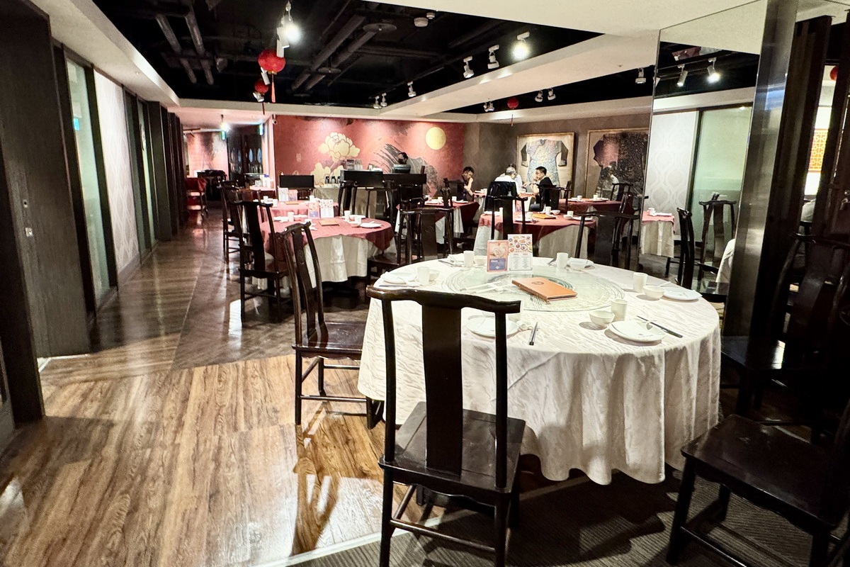 【台北車站美食】凱撒飯店王朝餐廳 2025：老牌中餐廳推出王朝御府宴，軍中總統御廚掌杓，父親節中秋節家族聚餐最適合 7020