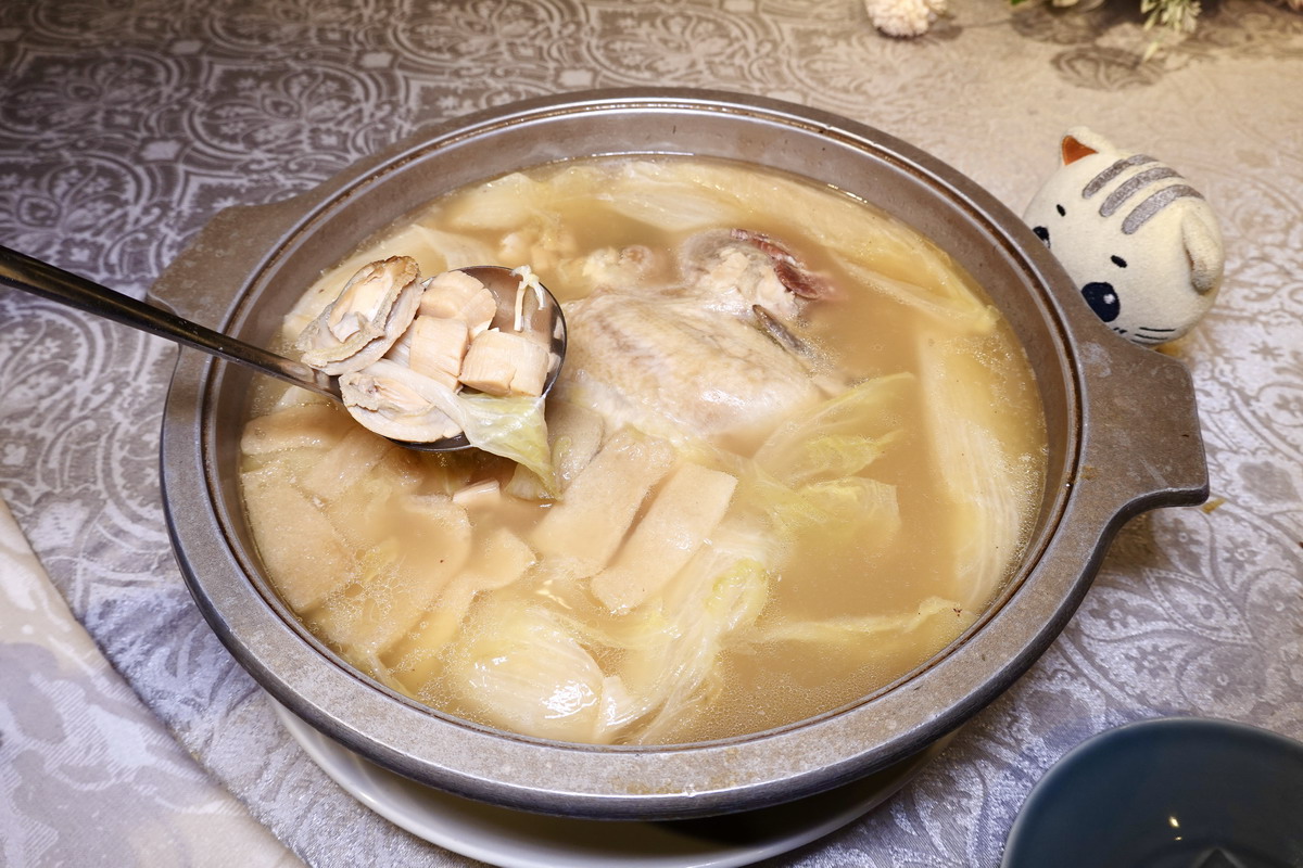 【台北車站美食】凱撒飯店王朝餐廳 2025：老牌中餐廳推出王朝御府宴，軍中總統御廚掌杓，父親節中秋節家族聚餐最適合 7020