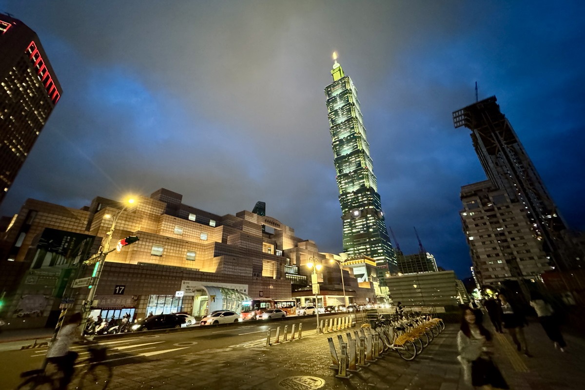 【台北世貿站美食】小凱悅南村小吃店 2025:光陰的故事之老牌眷村麵點,手工麵條Q彈有勁,涼麵、滷味都是必吃 7131 【台北世貿站美食】小凱悅南村小吃店 2025:光陰的故事之老牌眷村麵點,手工麵條Q彈有勁,涼麵、滷味都是必吃 7131