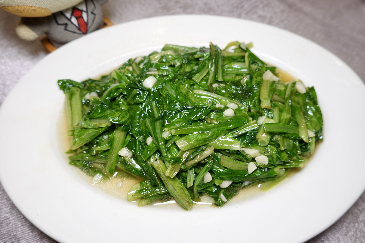 【台北小巨蛋站美食】醉楓園小館 2025：米其林必比登推介，楓林小館的後繼者，經濟實惠廣東菜老館子 7018