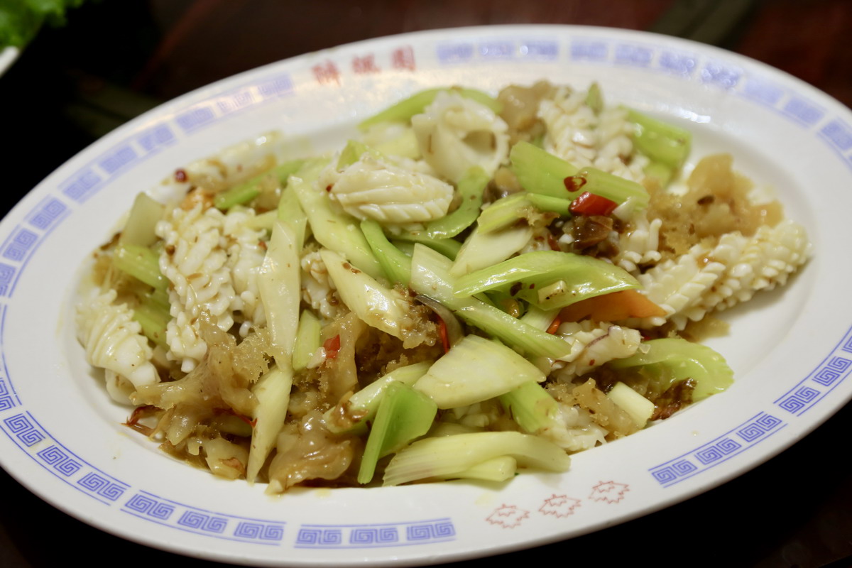【台北小巨蛋站美食】醉楓園小館 2025：米其林必比登推介，楓林小館的後繼者，經濟實惠廣東菜老館子 7018