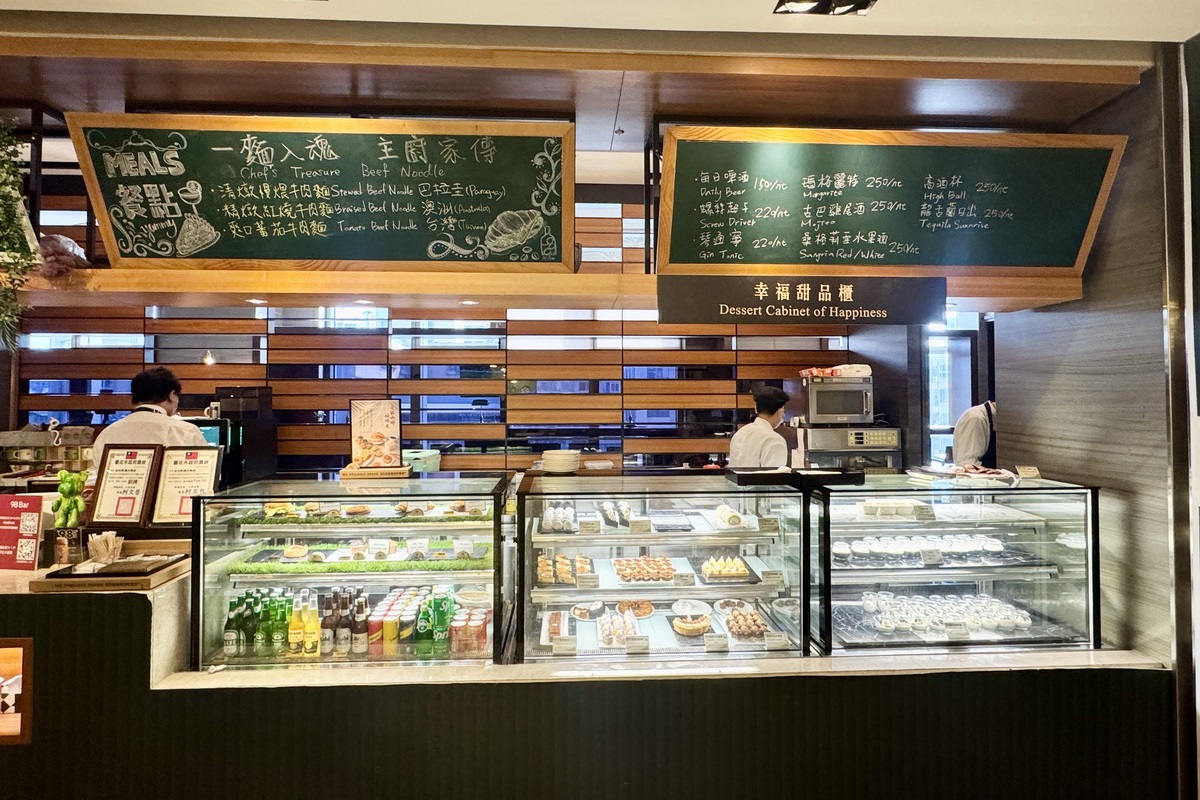 【台北龍山寺站美食】凱達大飯店百宴自助餐 2025：在地人的好鄰居，萬華區五星級飯店吃到飽，區民打8折，60歲長者75折 7149