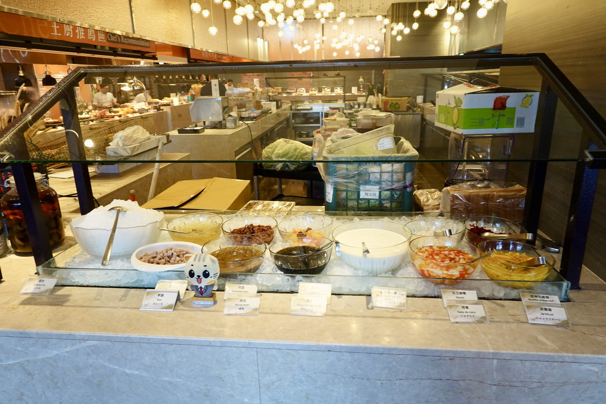 【台北龍山寺站美食】凱達大飯店百宴自助餐 2025：在地人的好鄰居，萬華區五星級飯店吃到飽，區民打8折，60歲長者75折 7149