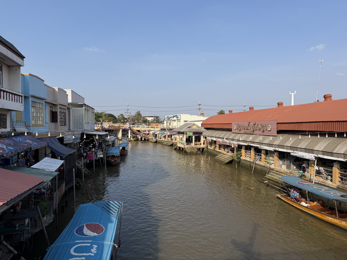 【泰國沙慕頌勘府旅遊】安帕瓦水上市場 Amphawa Floating Market 2026：泰國特色水上市場，悠閒享受河畔風光 7218