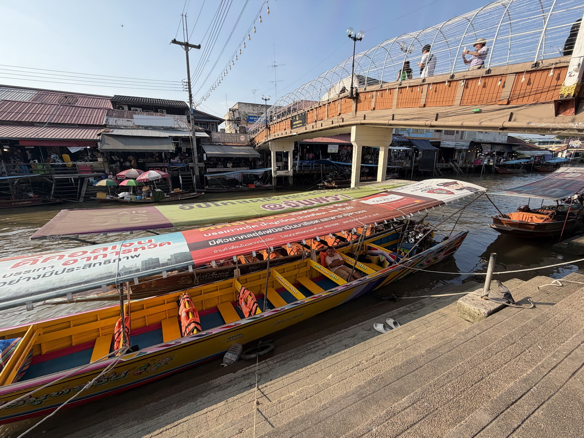 【泰國沙慕頌勘府旅遊】安帕瓦水上市場 Amphawa Floating Market 2026：泰國特色水上市場，悠閒享受河畔風光 7218