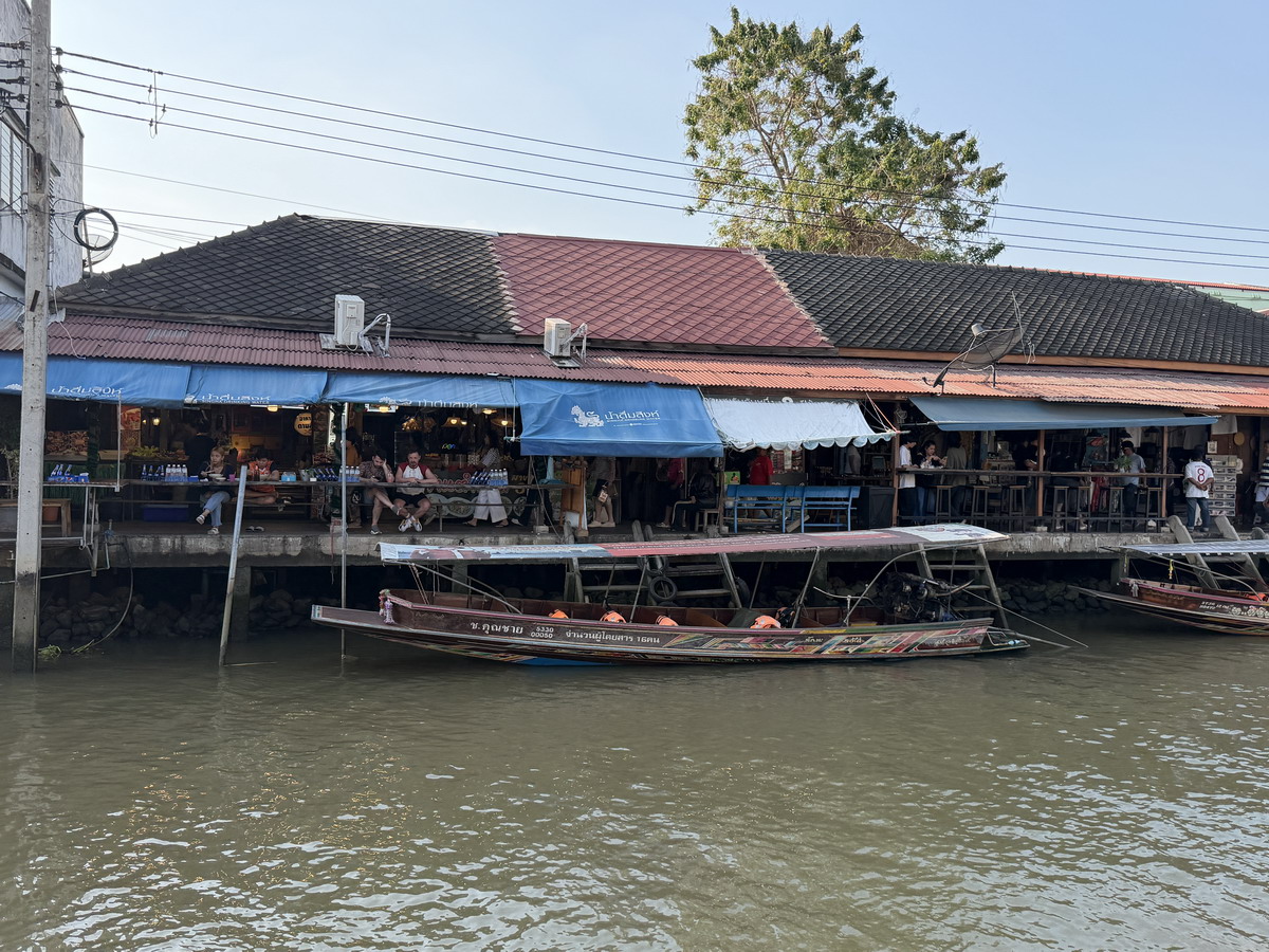 【泰國沙慕頌勘府旅遊】安帕瓦水上市場 Amphawa Floating Market 2026：泰國特色水上市場，悠閒享受河畔風光 7218