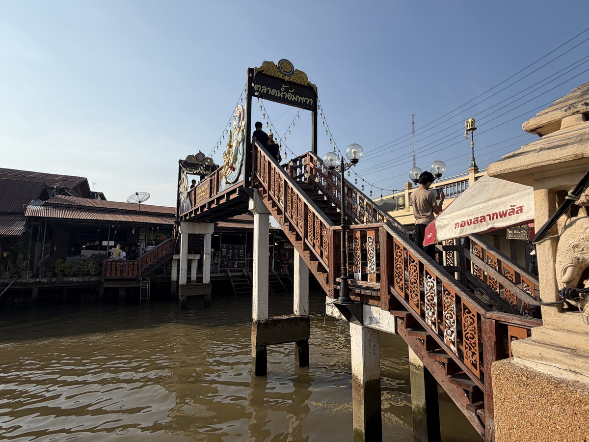【泰國沙慕頌勘府旅遊】安帕瓦水上市場 Amphawa Floating Market 2026：泰國特色水上市場，悠閒享受河畔風光 7218