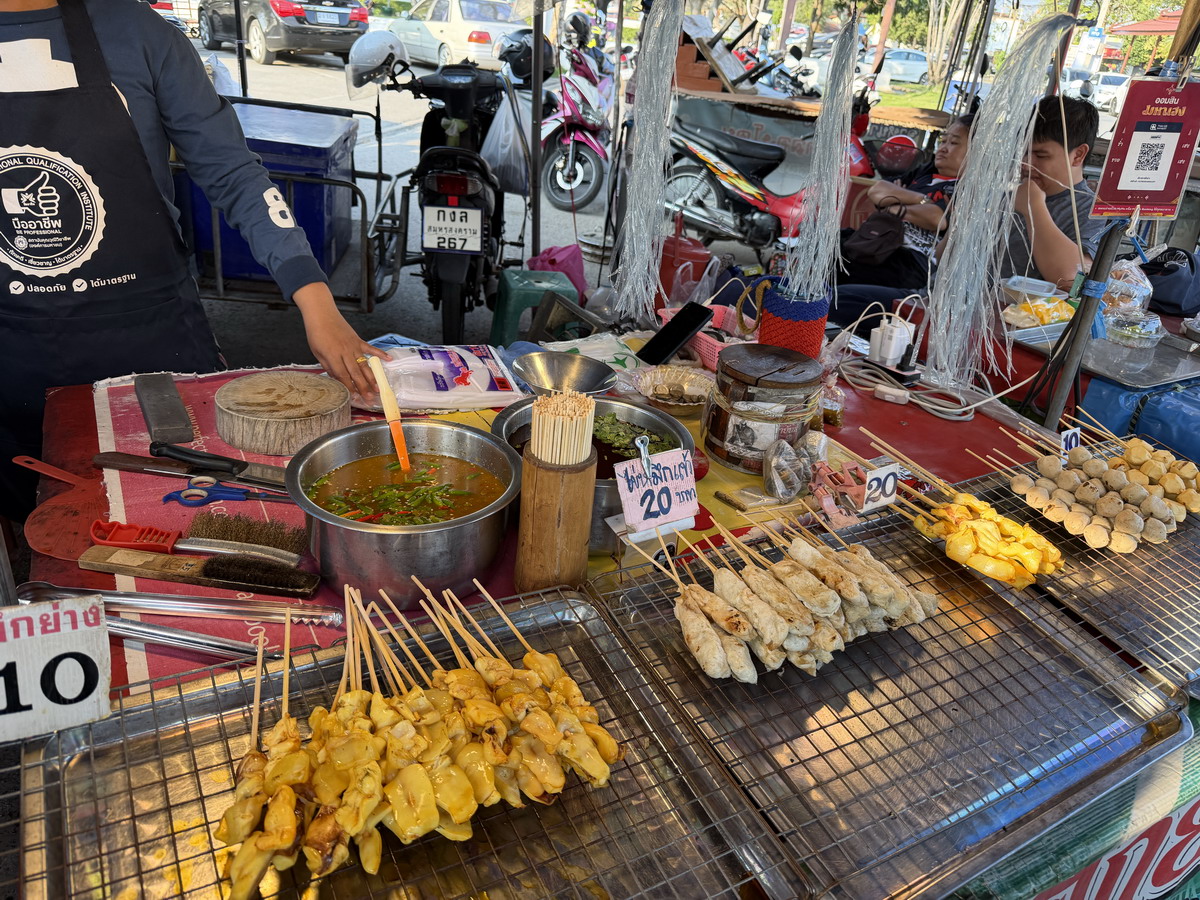 【泰國沙慕頌勘府旅遊】安帕瓦水上市場 Amphawa Floating Market 2026：泰國特色水上市場，悠閒享受河畔風光 7218