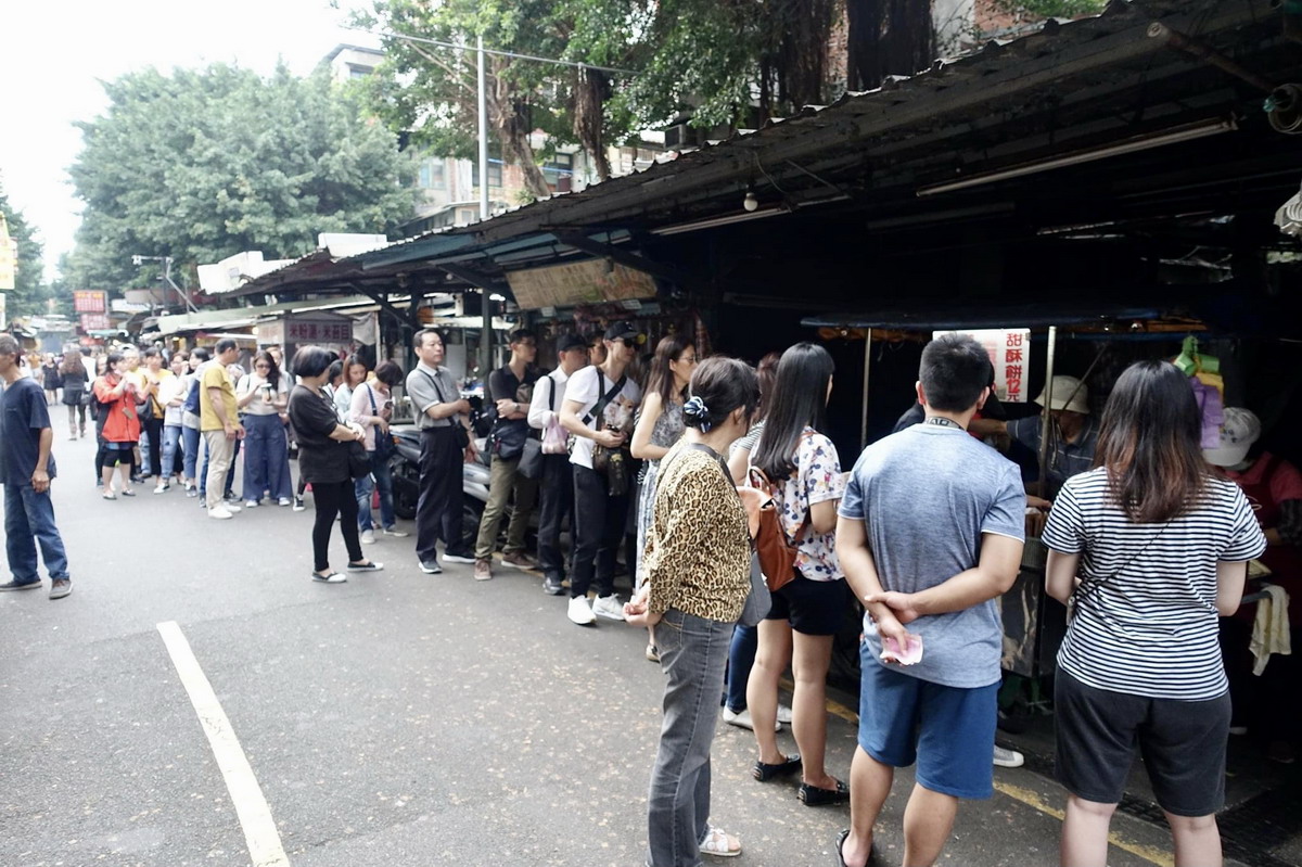 【台北南機場夜市美食】無名推車燒餅：米其林必比登推介，銅板價古早味燒餅，根本是活的古蹟博物館啊 4734