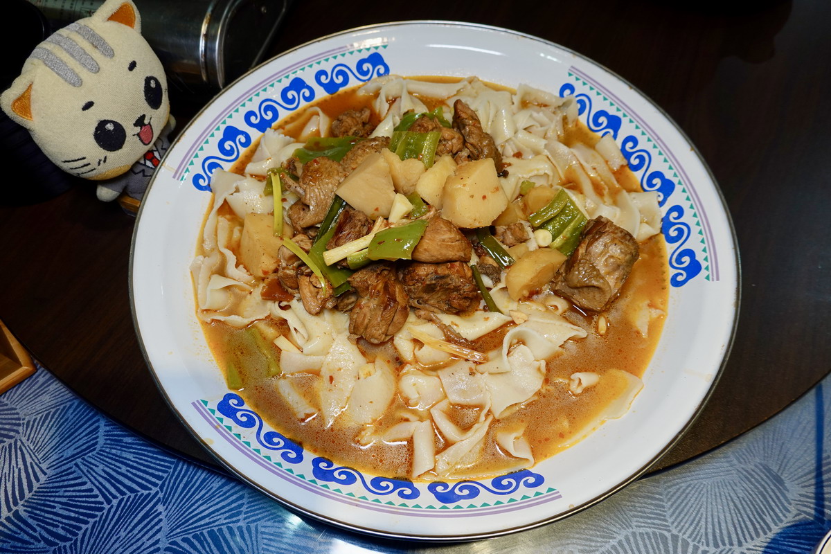 【台北行天宮站美食】南晴新疆私房菜 2026:少見的新疆菜!大盤雞與皮帶麵是招牌,還有多種羊肉料理,有雙人套餐,2人就可以體驗新疆風情 7530 【台北行天宮站美食】南晴新疆私房菜 2026:少見的新疆菜!大盤雞與皮帶麵是招牌,還有多種羊肉料理,有雙人套餐,2人就可以體驗新疆風情 7530