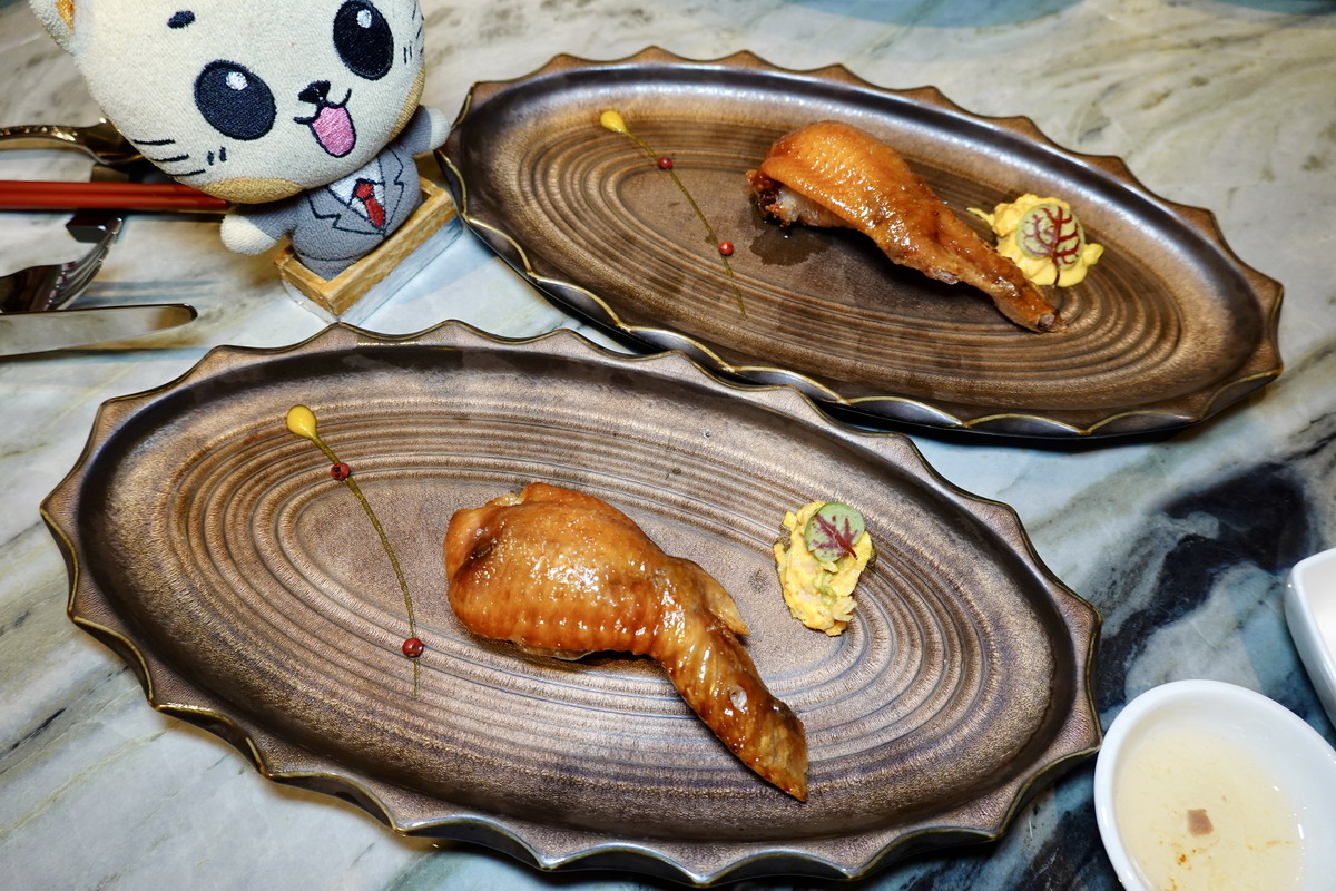 【台北國父紀念館站美食】漢來名人坊-台北大巨蛋店 2026:香港米其林名店進駐台北大巨蛋,精緻美味廣東菜,烤鴨必吃,多道私房菜讓人驚豔 7492 【台北國父紀念館站美食】漢來名人坊-台北大巨蛋店 2026:香港米其林名店進駐台北大巨蛋,精緻美味廣東菜,烤鴨必吃,多道私房菜讓人驚豔 7492