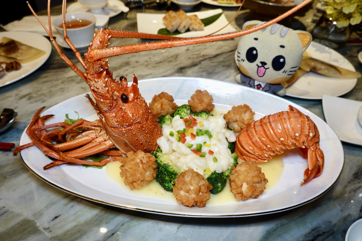 【台北國父紀念館站美食】漢來名人坊-台北大巨蛋店 2026:香港米其林名店進駐台北大巨蛋,精緻美味廣東菜,烤鴨必吃,多道私房菜讓人驚豔 7492 【台北國父紀念館站美食】漢來名人坊-台北大巨蛋店 2026:香港米其林名店進駐台北大巨蛋,精緻美味廣東菜,烤鴨必吃,多道私房菜讓人驚豔 7492