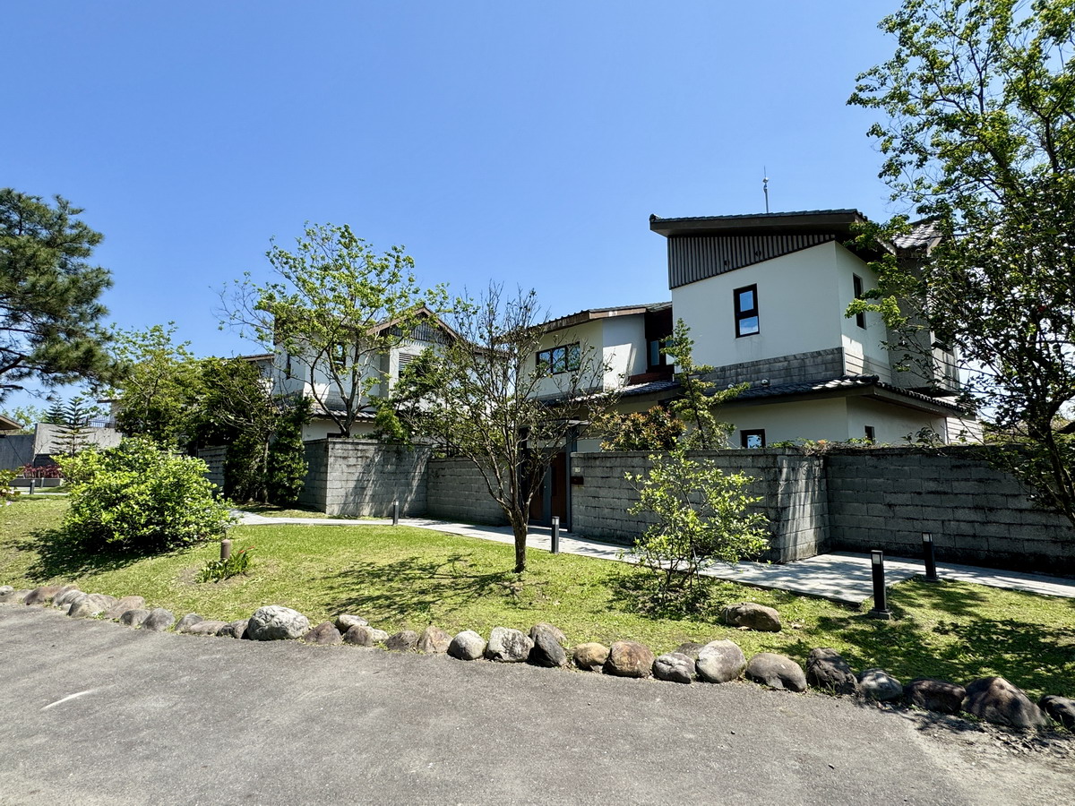【宜蘭五結住宿】宜蘭綠舞國際觀光飯店 2025:一秒到日本!佔地5.25公頃,全台獨有日式主題園區與度假 Villa、露營車,還有可愛水豚及羊駝,情侶家庭親子度假好地方 6881 【宜蘭五結住宿】宜蘭綠舞國際觀光飯店 2025:一秒到日本!佔地5.25公頃,全台獨有日式主題園區與度假 Villa、露營車,還有可愛水豚及羊駝,情侶家庭親子度假好地方 6881