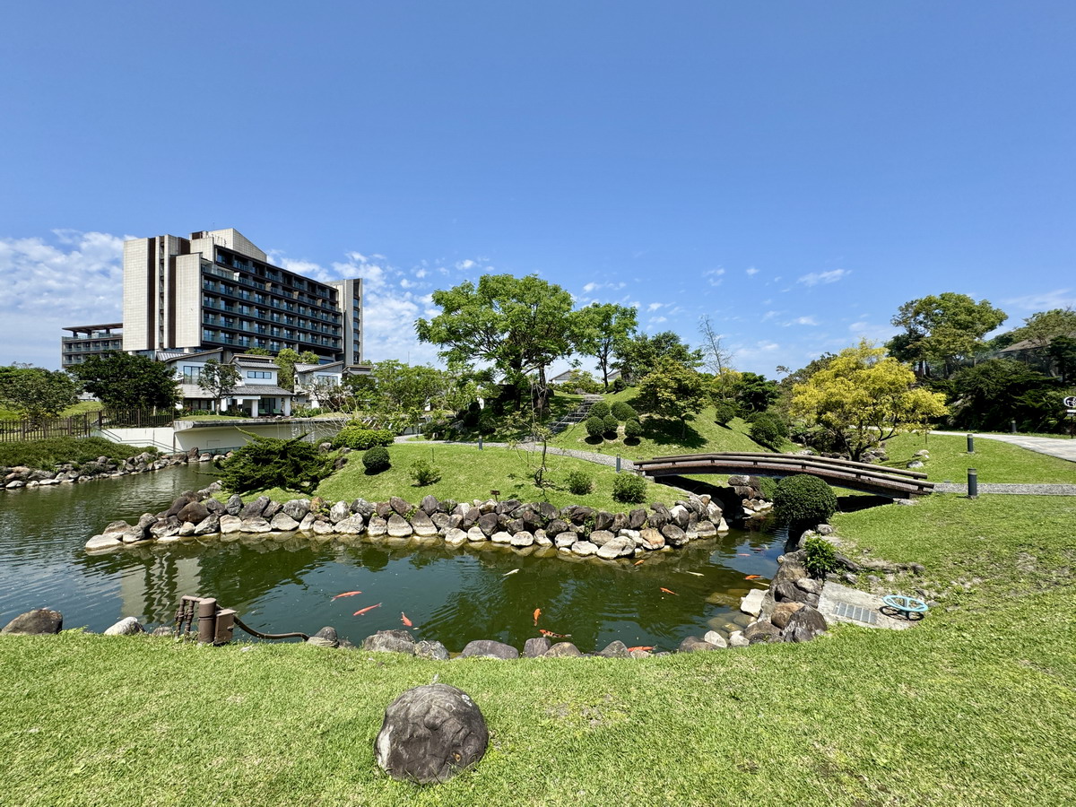 【宜蘭五結住宿】宜蘭綠舞國際觀光飯店 2025:一秒到日本!佔地5.25公頃,全台獨有日式主題園區與度假 Villa、露營車,還有可愛水豚及羊駝,情侶家庭親子度假好地方 6881 【宜蘭五結住宿】宜蘭綠舞國際觀光飯店 2025:一秒到日本!佔地5.25公頃,全台獨有日式主題園區與度假 Villa、露營車,還有可愛水豚及羊駝,情侶家庭親子度假好地方 6881