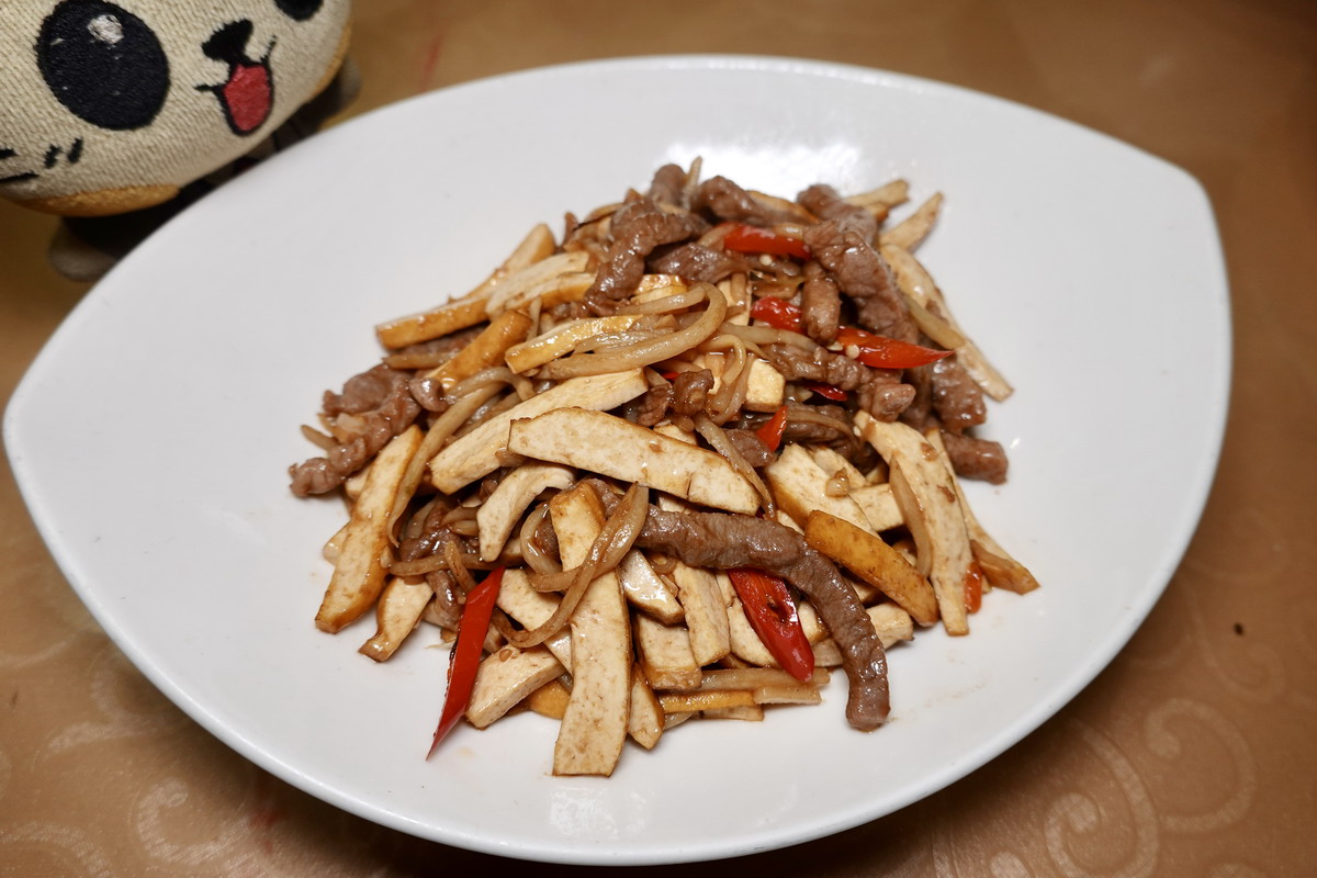 【台北古亭站美食】蔡萬興老店 2025：1953年創立江浙菜老館，酒釀湯圓、湖州粽子、菜肉餛飩都是名物 7084