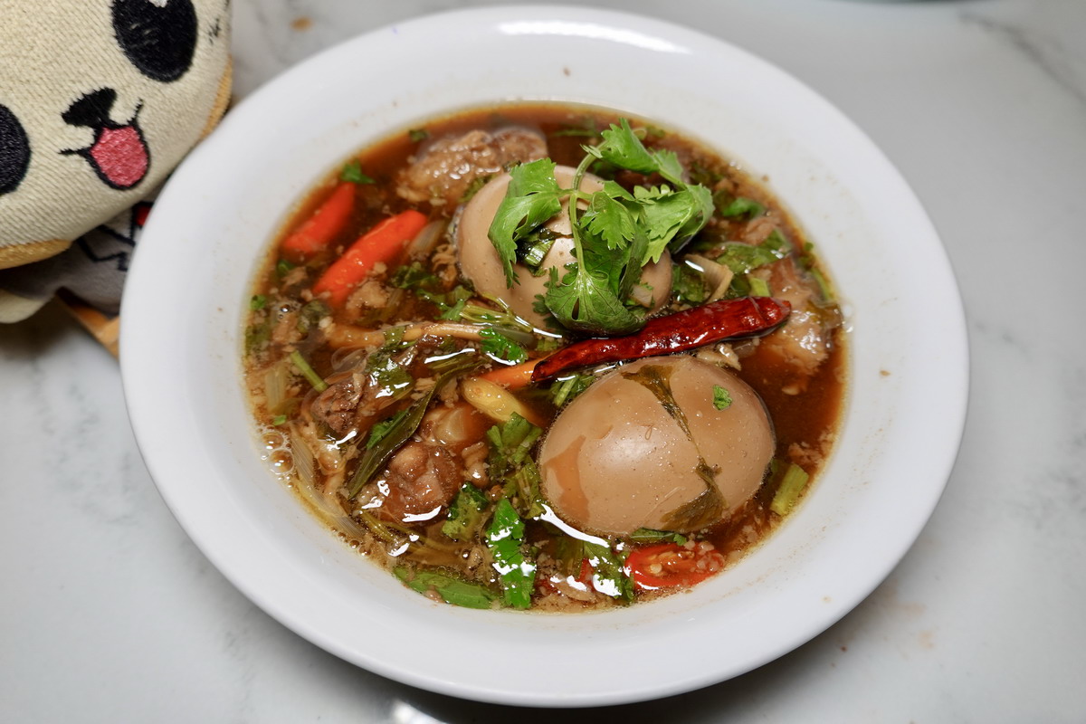 【泰國曼谷美食】Baan Restaurant Bangkok 泰式家庭料理 2025：米其林入選，泰國名廚的家傳食譜，傳統泰國菜的改良 7135