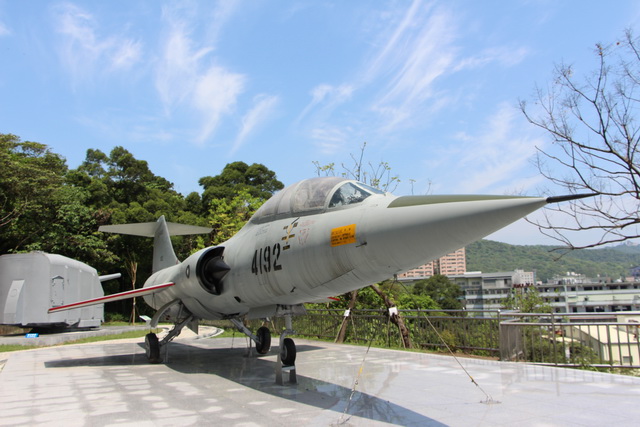 【新北樹林旅遊】新北市軍人忠靈祠：全國第一忠靈祠武器公園 1886 @貓大爺