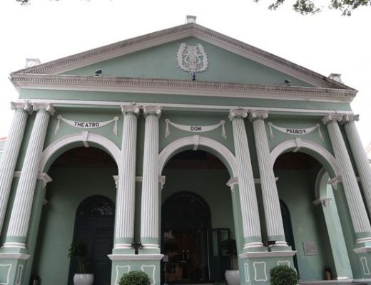 【澳門旅遊】崗頂前地：中國第一間西式劇院、聖奧斯定教堂、何東圖書館 @貓大爺