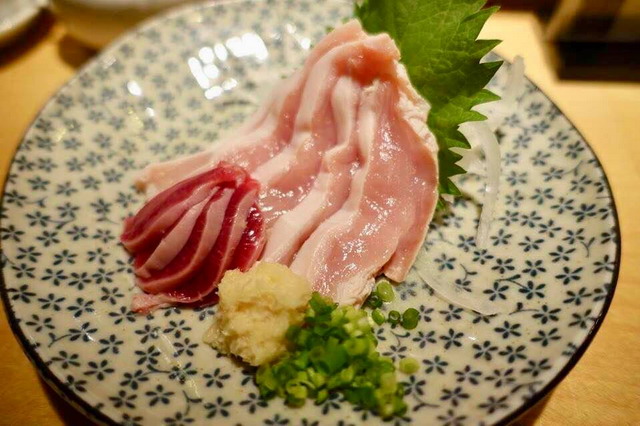 【芝山站美食】鳥哲燒物專門店：獨家雞肉刺身、美味雞肉串燒與雞湯拉麵 3771 @貓大爺