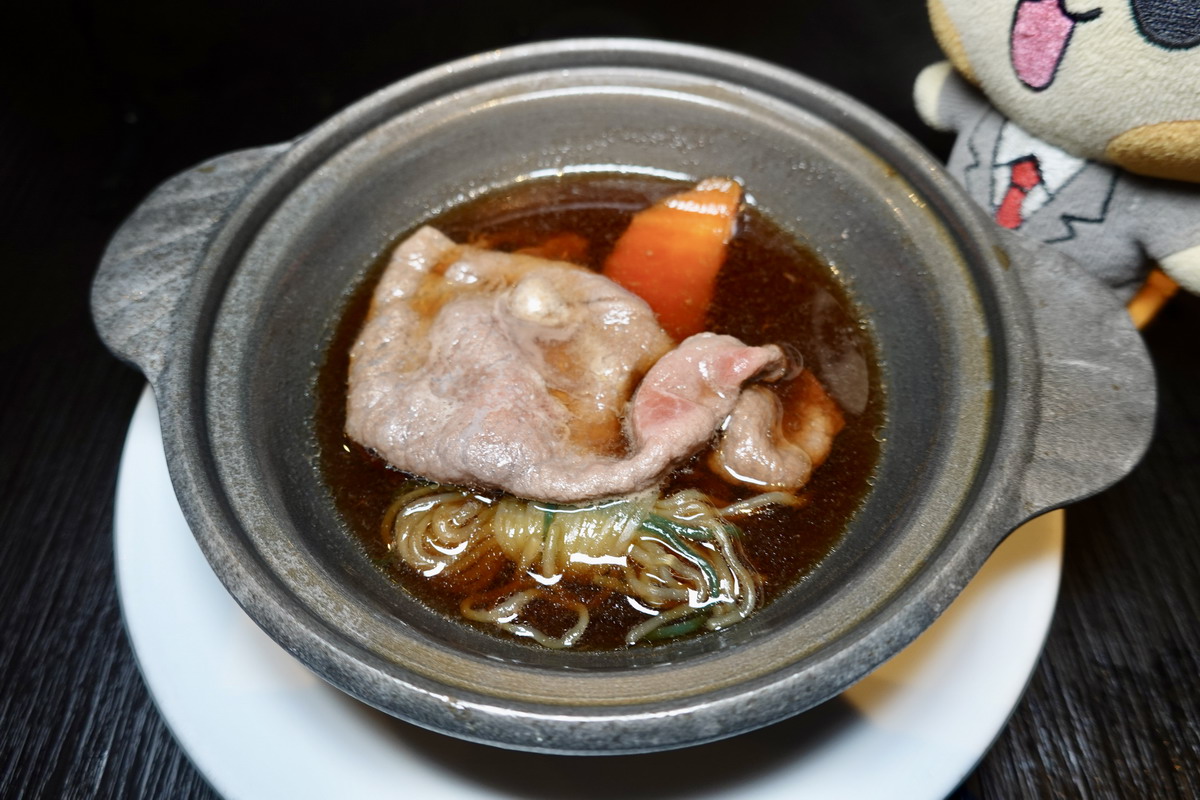 【台北市政府站美食】寒舍艾美酒店探索廚房 2025：餐點全面升級，帝王蟹、龍蝦、干貝、鮑魚、海膽、和牛齊發，飯店頂級吃到飽自助餐 7112