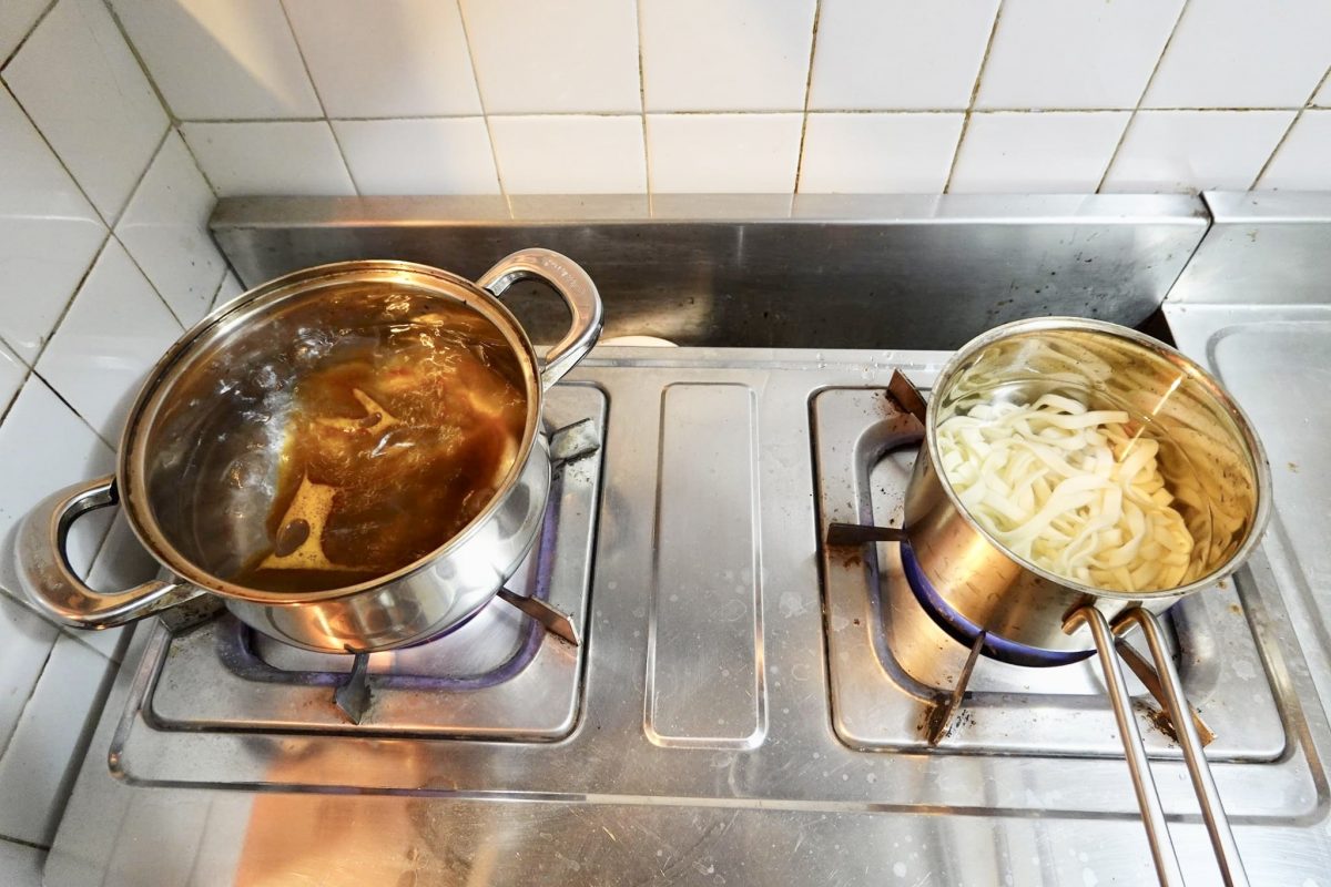 【團購美食】麻麻地牛肉麵：重現老奶奶的家傳風味，吃了真的舌頭會麻呢！冷凍調理包簡單方便，在家也可以享受川味紅燒半筋半肉牛肉麵 4767