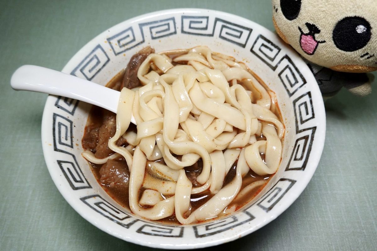 【團購美食】麻麻地牛肉麵：重現老奶奶的家傳風味，吃了真的舌頭會麻呢！冷凍調理包簡單方便，在家也可以享受川味紅燒半筋半肉牛肉麵 4767