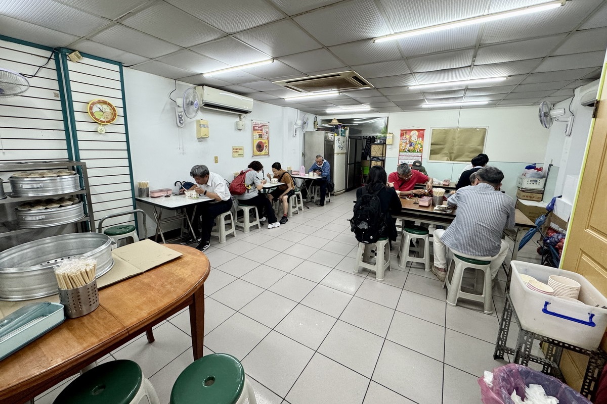 【台北南京復興站美食】阿財彰化肉圓 2025：台北超人氣排隊肉圓，安東街肉圓兄弟店，肉圓控必吃 6969