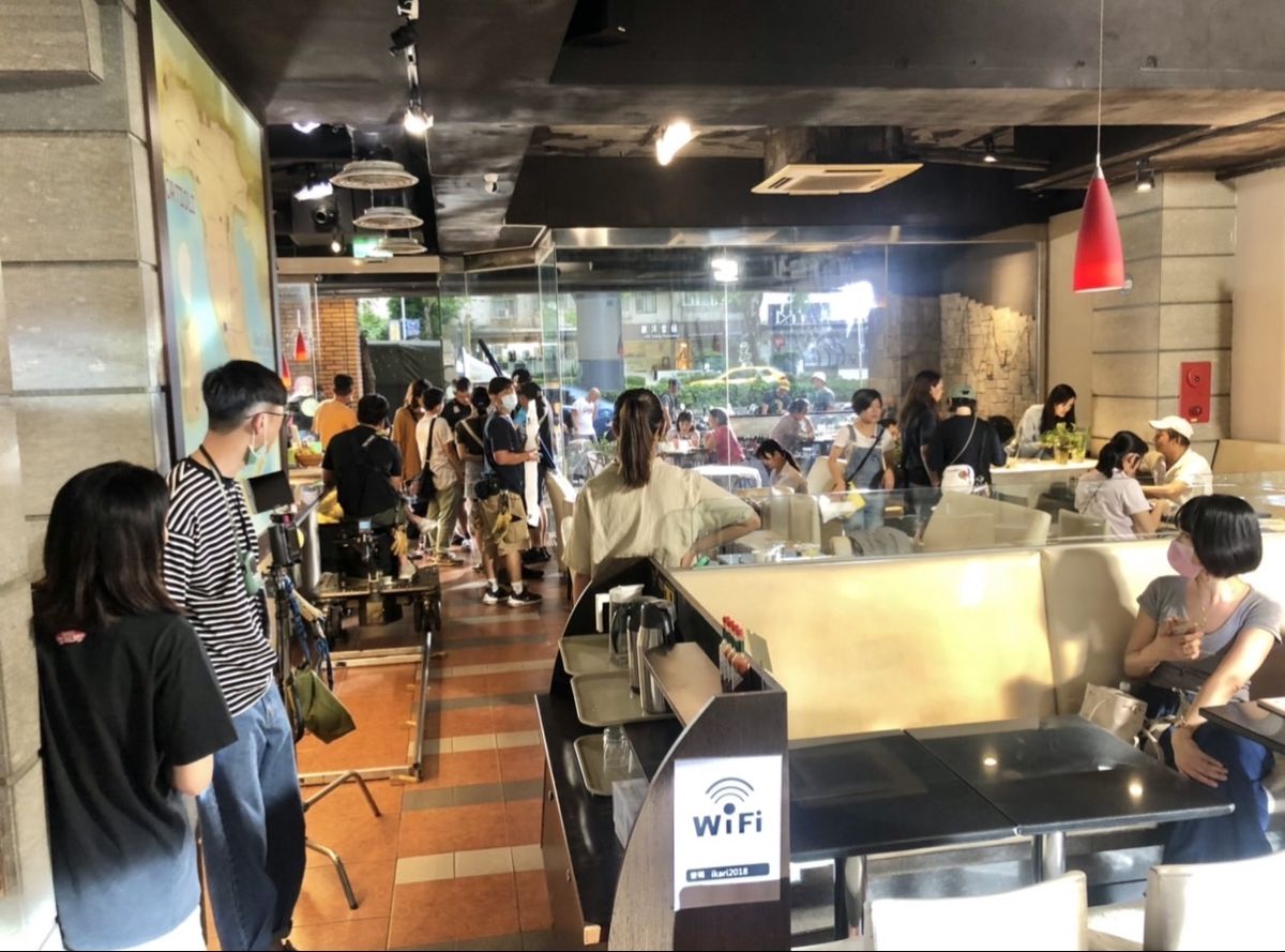 【台北南京復興站美食】怡客咖啡復興店：NetFlix《媽，別鬧了！》女主角比莉的相親咖啡廳，輕食、咖啡、飲料，上班族的舒適都會空間 5227 (停業)