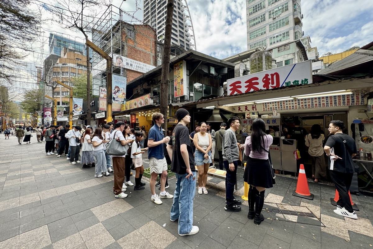 今日熱門文章：【台北西門站美食】天天利美食坊 2025：西門町韓國觀光客最愛排隊店，一站滿足嚐遍多種台灣小吃，滷肉飯加半熟蛋必點 6841