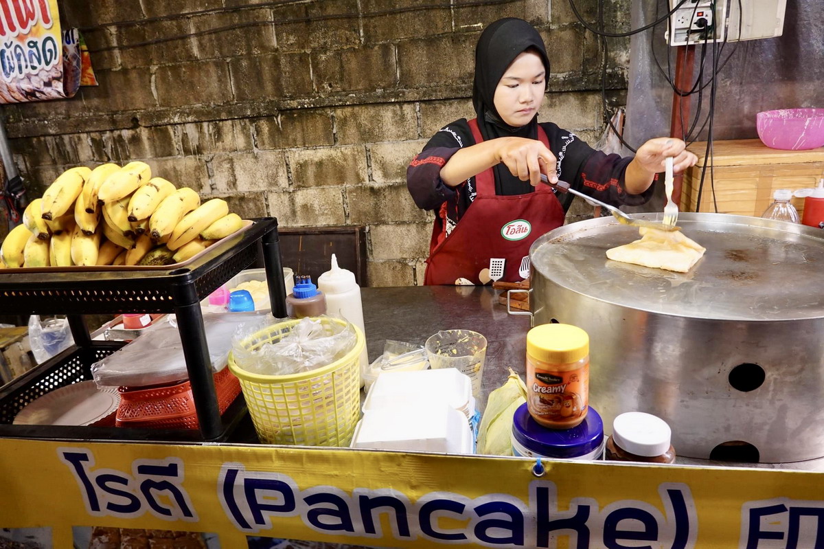 【泰國清邁府旅遊】到泰國逛夜市！清邁週六夜市 Chiang Mai Saturday Night Market，清邁三大夜市之一，觀光客必遊，規模超大逛到腳酸腿軟 5341