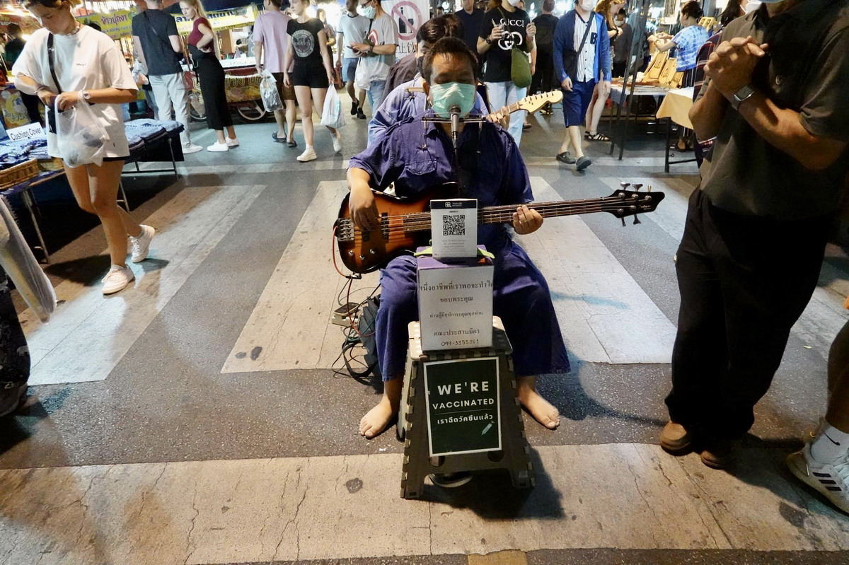 【泰國清邁府旅遊】到泰國逛夜市！清邁週六夜市 Chiang Mai Saturday Night Market，清邁三大夜市之一，觀光客必遊，規模超大逛到腳酸腿軟 5341