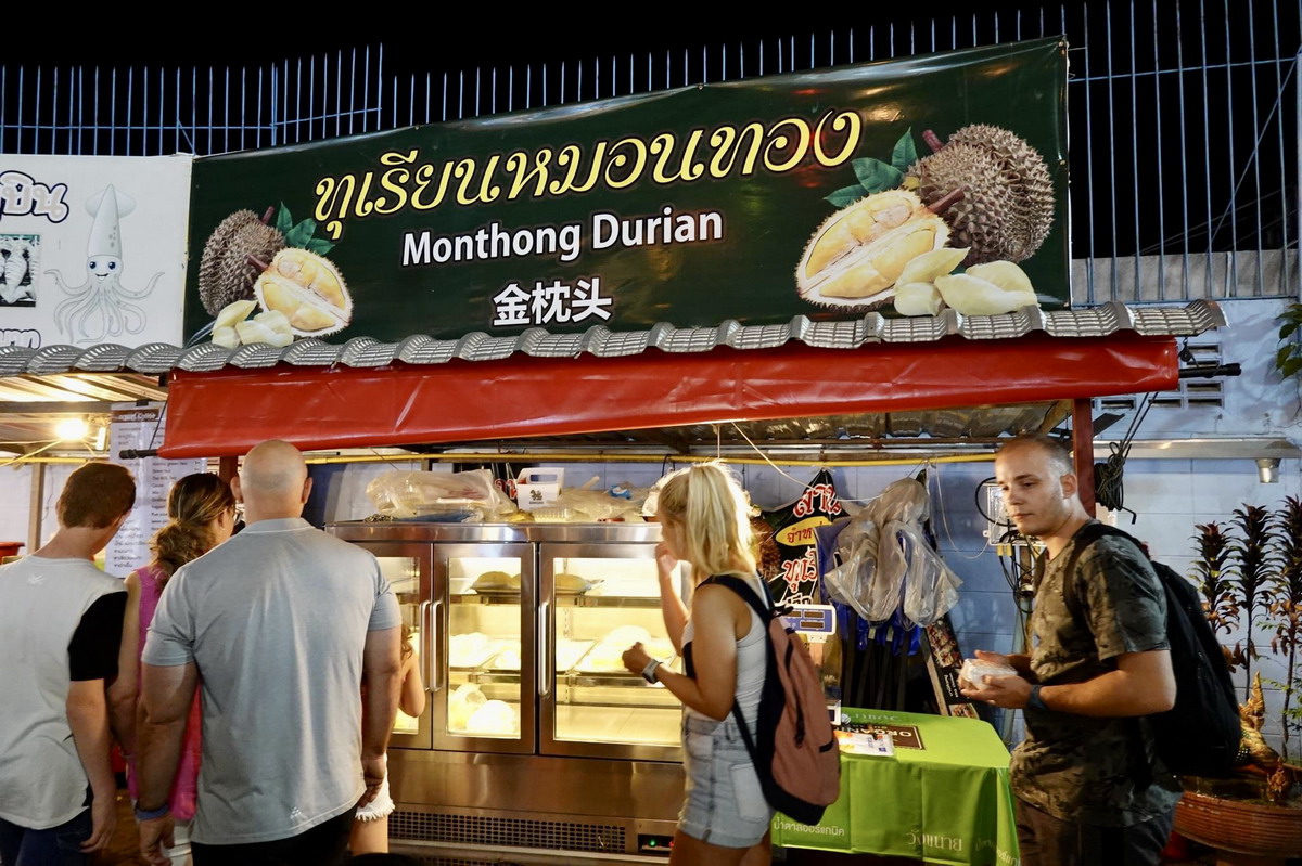 【泰國清邁府旅遊】到泰國逛夜市！清邁週六夜市 Chiang Mai Saturday Night Market，清邁三大夜市之一，觀光客必遊，規模超大逛到腳酸腿軟 5341