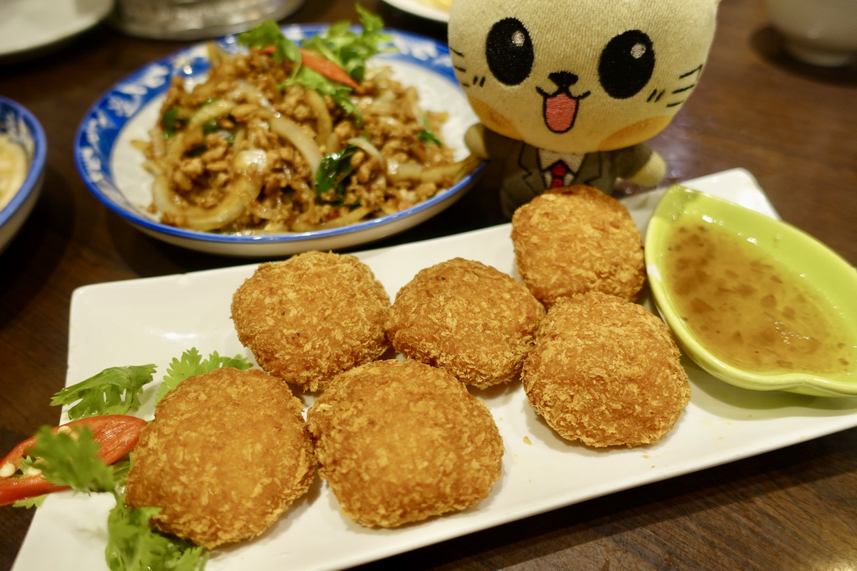 網站近期文章：【台北信義安和站美食】銀泰小館 2026：抗漲省錢必備口袋名單，價錢便宜又好吃，臨江街夜市高CP值泰國菜小館，泰國鄉親也會來捧場 7194