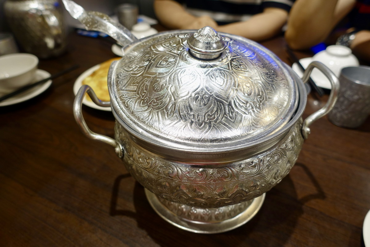 【台北信義安和站美食】銀泰小館 2026：抗漲省錢必備口袋名單，價錢便宜又好吃，臨江街夜市高CP值泰國菜小館，泰國鄉親也會來捧場 7194