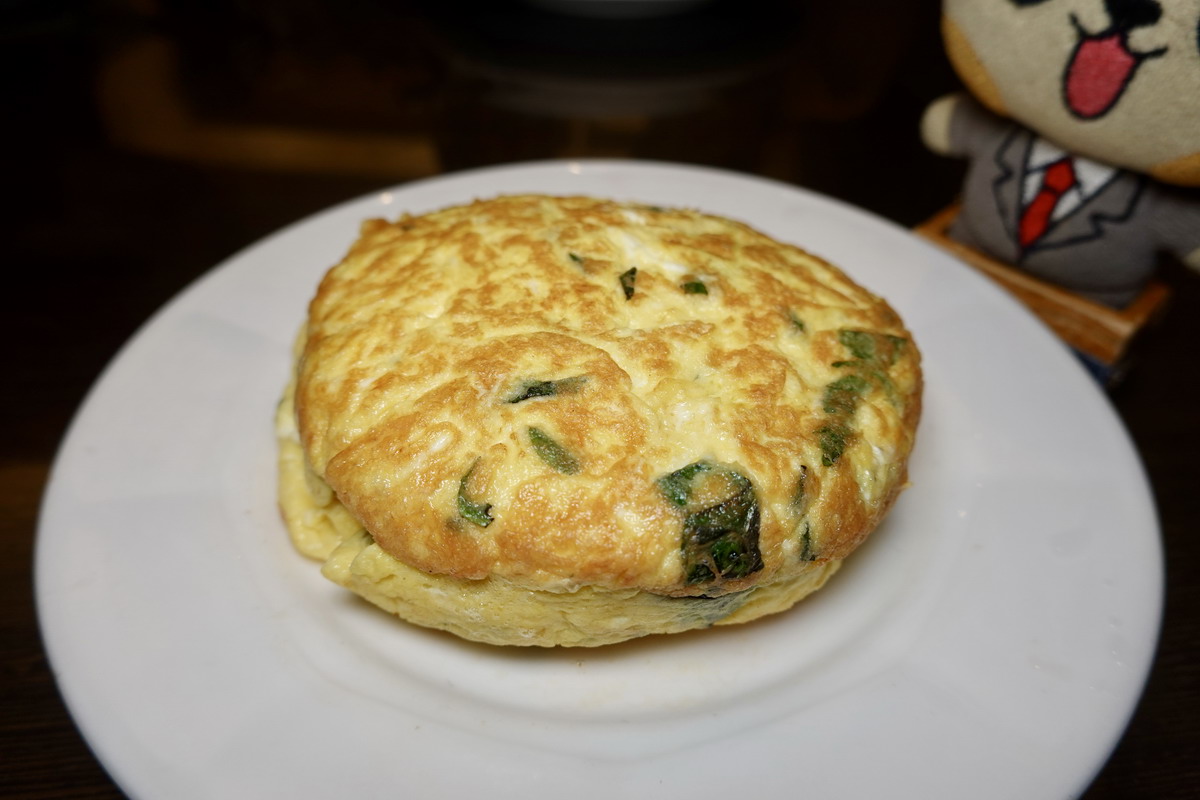 【台北小巨蛋站美食】花娘小館 2026：輝達 Nvidia 創辦人黃仁勳超級愛店，每次回台必訪，最愛蒼蠅頭，經濟實惠家常菜（附訂位及完整菜單）7249