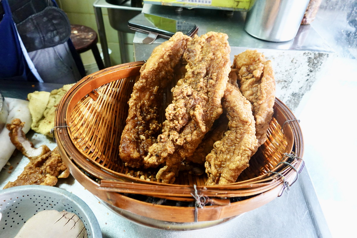 【台北龍山寺站美食】周記肉粥店 2025:台北三大台式紅燒肉之一,萬華剝皮寮美食地標,70年肉粥老店,在地人的台式早餐 6975 【台北龍山寺站美食】周記肉粥店 2025:台北三大台式紅燒肉之一,萬華剝皮寮美食地標,70年肉粥老店,在地人的台式早餐 6975