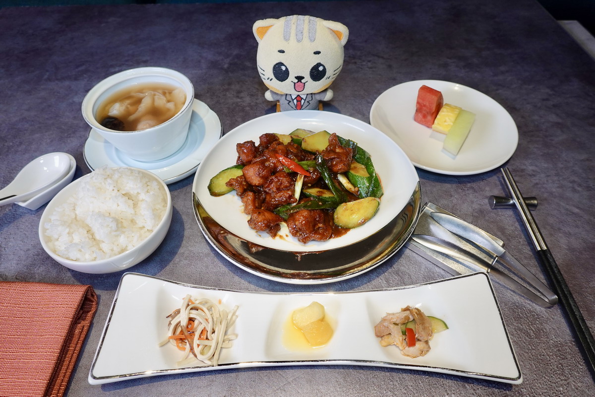 【台北南京復興站美食】JR東日本飯店台北凱華樓烤鴨與商業午餐 2024：美味精緻商業午餐，揪團一起吃更澎湃（ITF旅展買餐券就賺到）6592