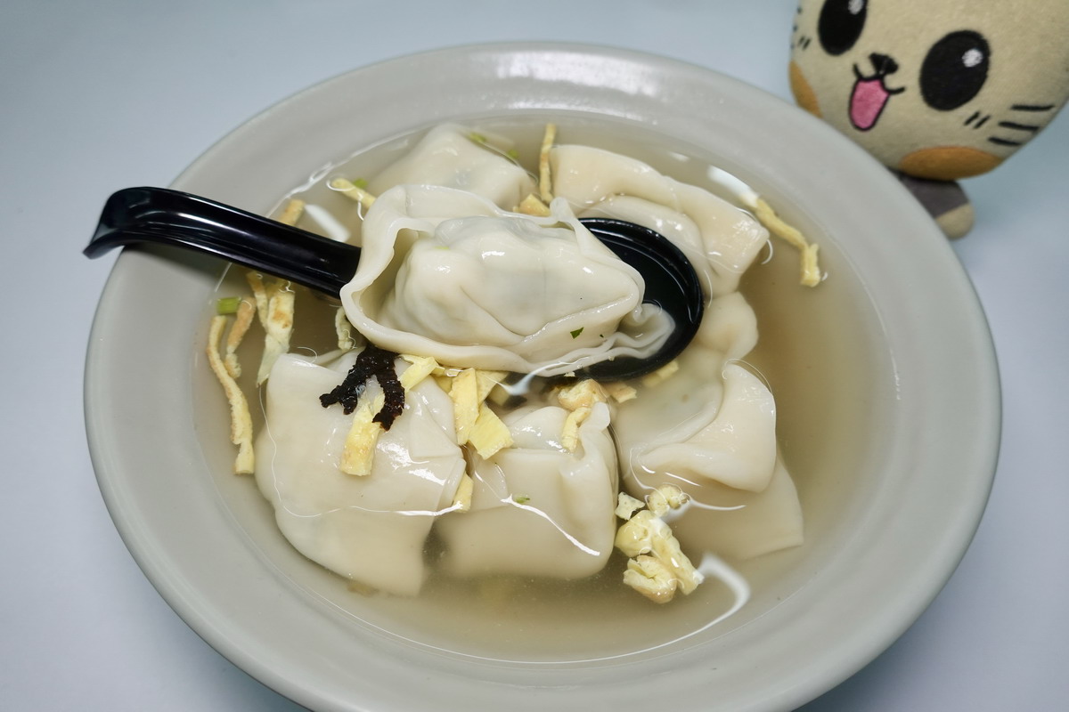網站近期文章：【台北西門站美食】趙記菜肉餛飩大王 2026：大顆菜肉餛飩老店，傳統外省美食的回憶與回味 7465