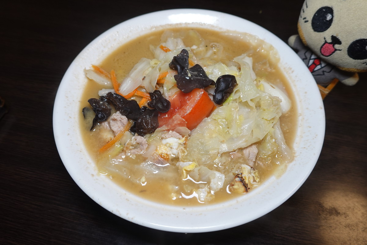 【台北永春站美食】無敵水餃 2025：炸水餃爆汁好吃，還有酸菜鍋、搶鍋麵及私房功夫菜（有售冷凍食品）7011